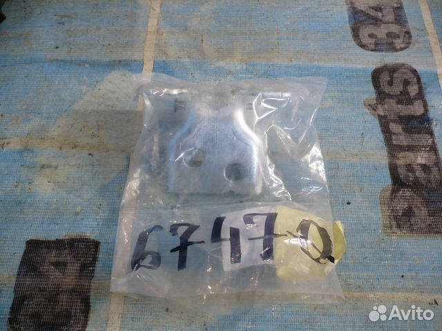 Renault / Nissan / LADA Петля двери новая оригинал