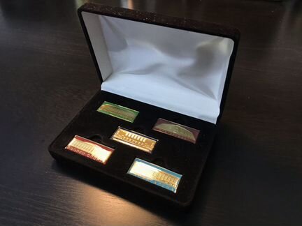 Значки коллекционные «Лужники»