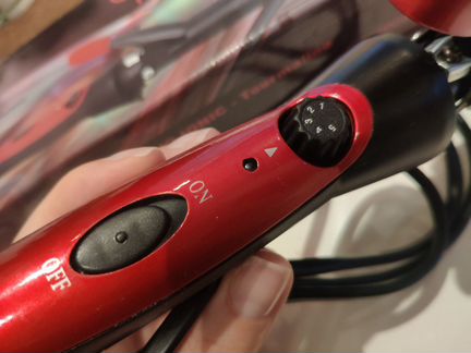 Электрощипцы для завивки волос