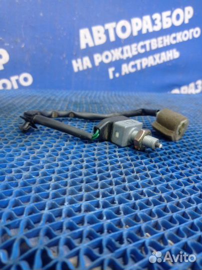 Датчик педали тормоза Hyundai Accent седан G4EC
