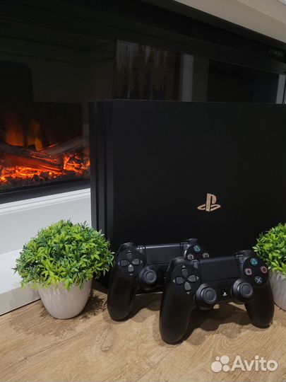 Sony playstation 4 pro 1tb+2 геймпада+много игр