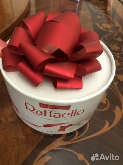 Пустые коробки от конфет, чая, кофе