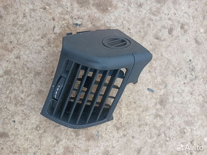 Дефлектор воздуха левый Mercedes S-Class W220