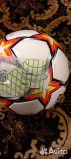 Сувенирный футбольный мяч Adidas Uniforia