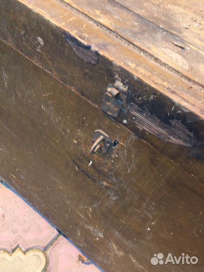 Сундук старый гдет то 1935 год