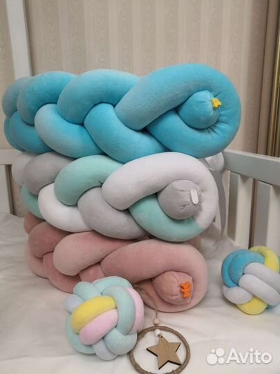 Бортики косички в кроватку