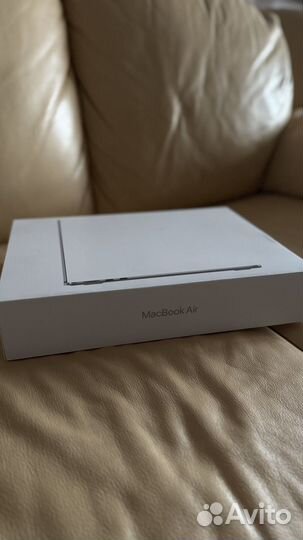 Macbook air 13.6 m2 256gb