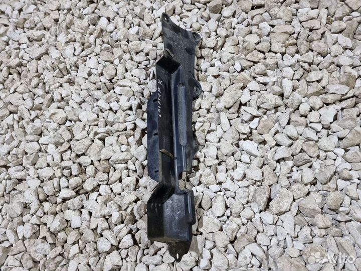 Дефлектор радиатора Спортейдж 2