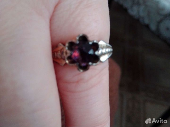 Серебряное кольцо