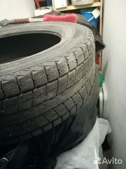 Dunlop Winter Maxx SJ8 215/60 R17