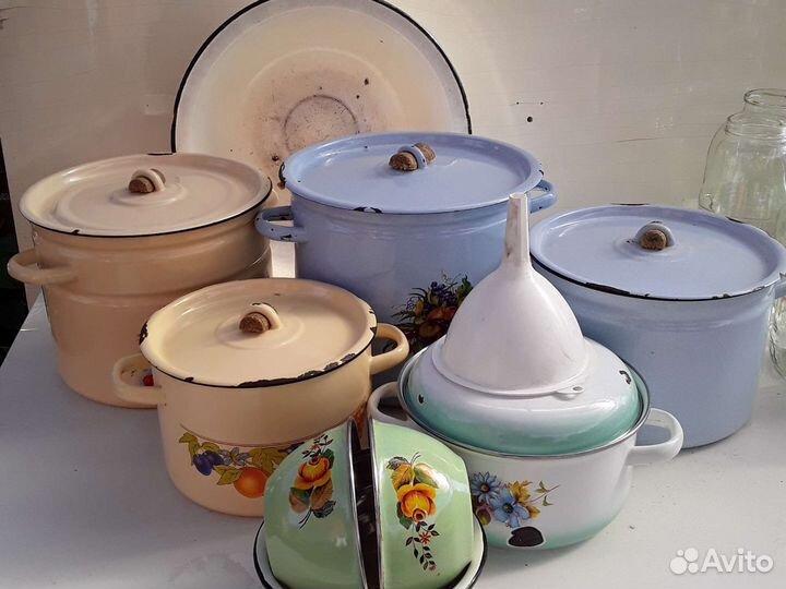 Набор эмалированных кастрюль, бу