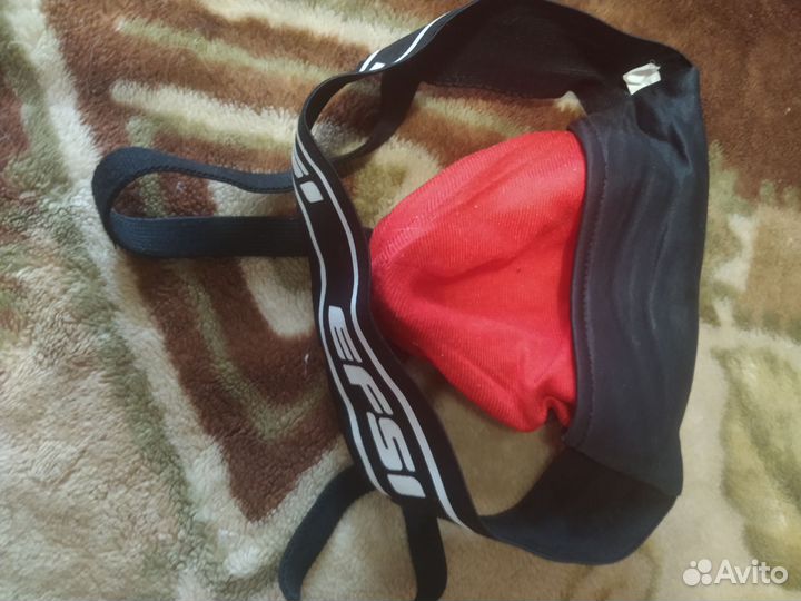 Хоккейная защита паха взрослая