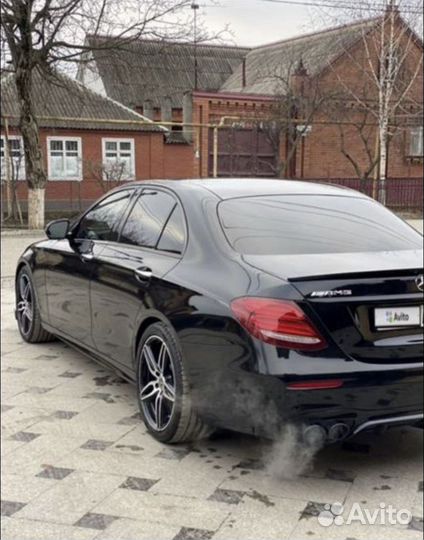 Темные стекла на Mercedes Benz E213