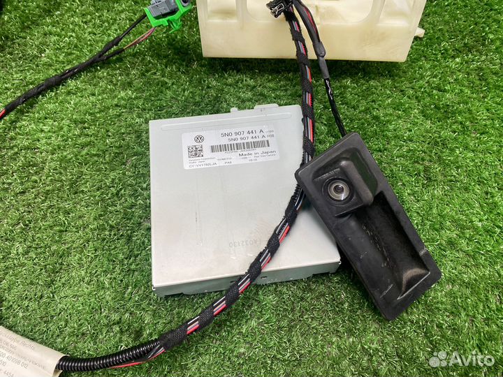 Камера заднего вида с блоком Volkswagen Tiguan
