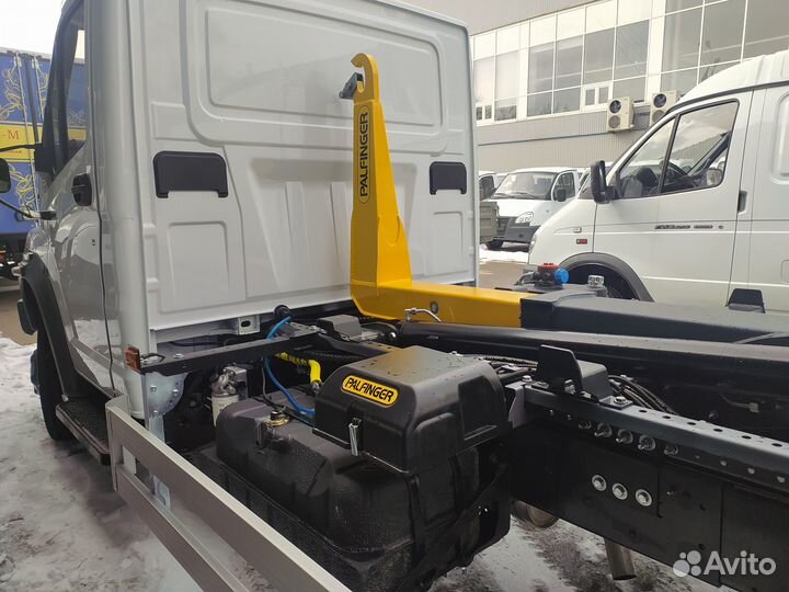 Крюковой погрузчик Palfinger ST05