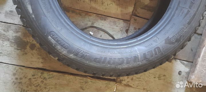 Goodyear Ultra Grip Ice Arctic 2 SUV 215/65 R17 99T