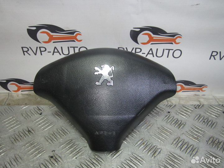 Подушка безопасности в рулевое колесо Peugeot 307
