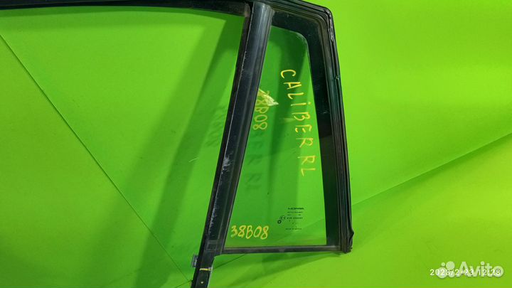 Форточка двери задней левой для Dodge Caliber