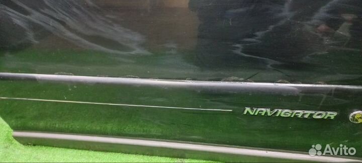 Дверь передняя правая Lincoln Navigator UN173