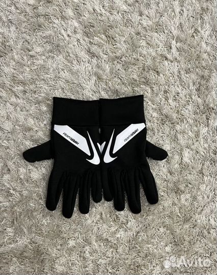 Перчатки nike hyperwarm