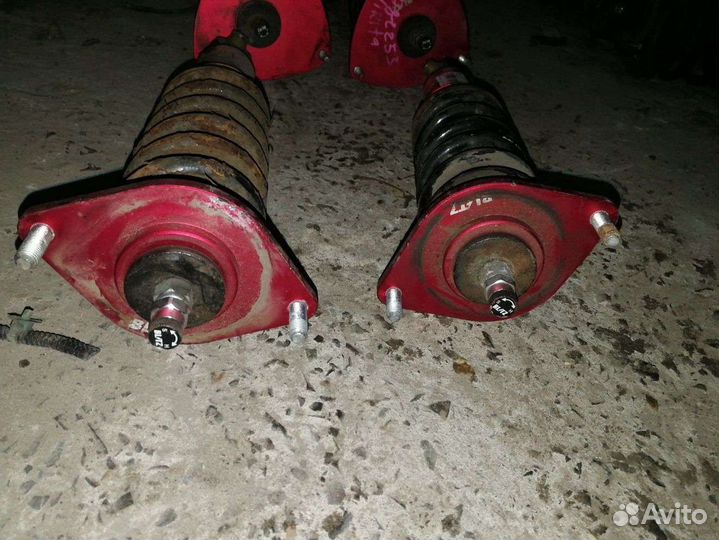 Стойка амортизатора Subaru Impreza Wagon