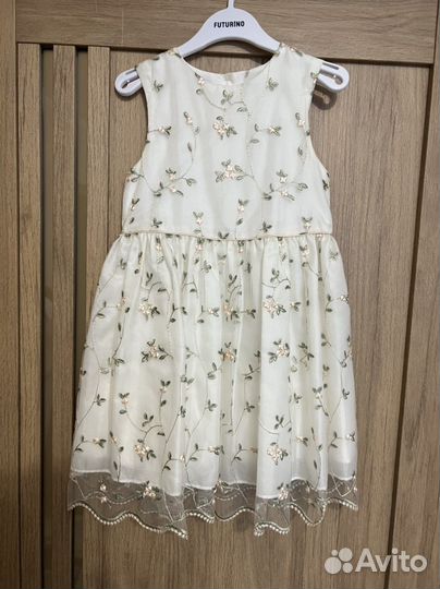 Детское нарядное платье 110