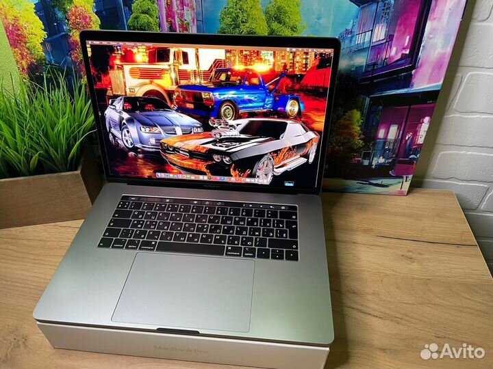 Macbook pro 15 2019 i7-16gb