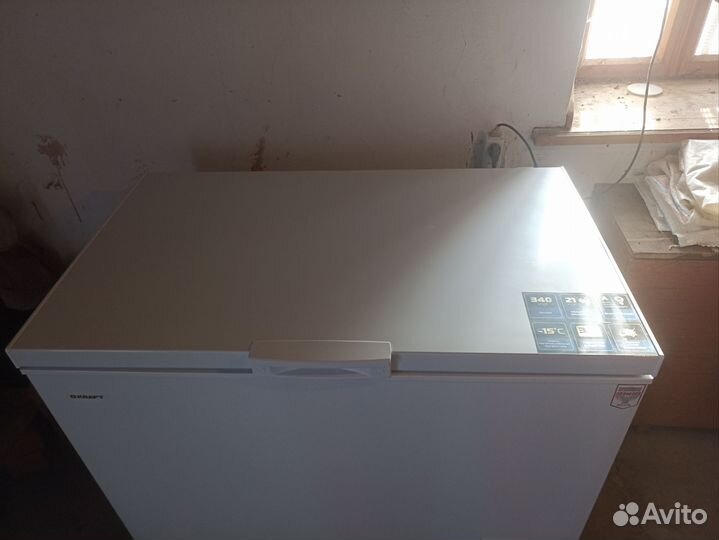 Морозильный ларь с глухой крышкой