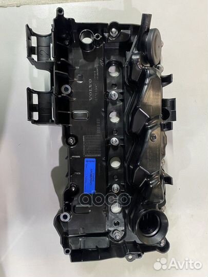 Клапанная крышка 32213460 volvo