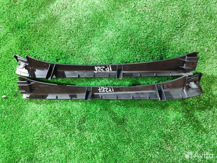 Обшивка стойки Volkswagen Passat B6