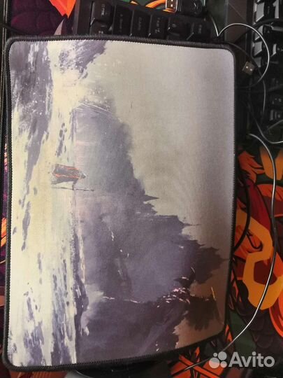 Игровая клавиатура и мышь + коврик