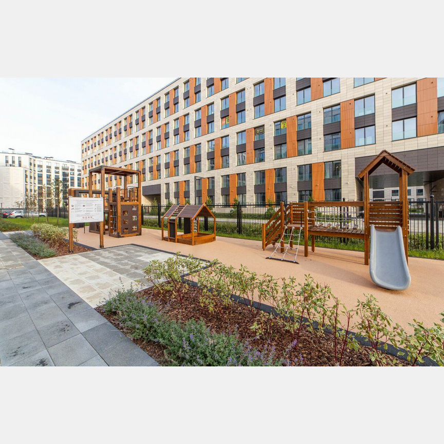 2-к. квартира, 84,1 м², 1/7 эт.