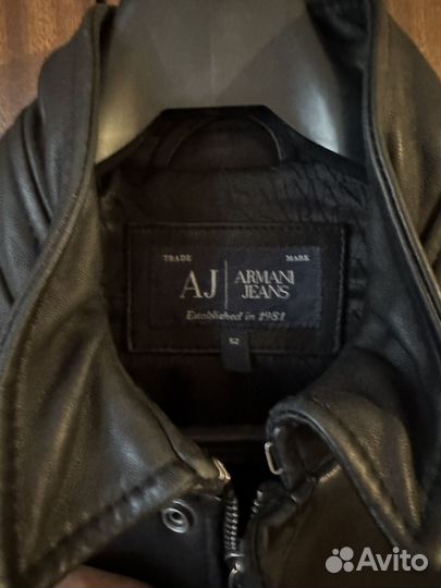 Armani jeans Кожаная куртка мужская