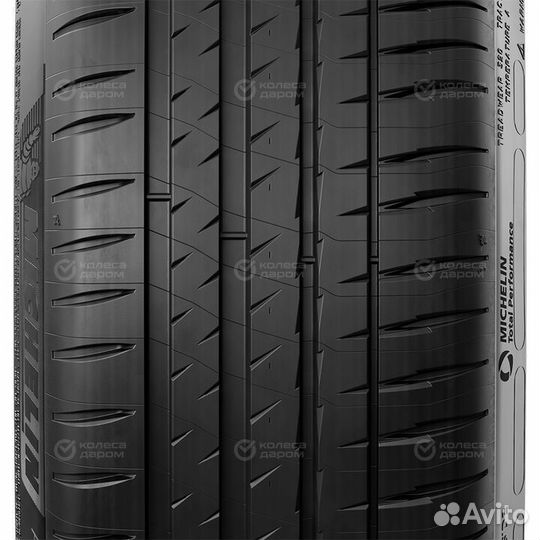 Michelin Pilot Sport 4 245/40 R18 97Y