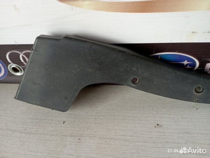 Накладка на крыло задняя левая Lexus Rx350 2010