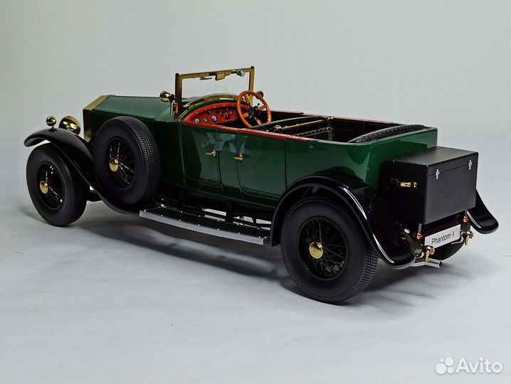 Rolls-Royce Phantom Green Kyosho 1:18