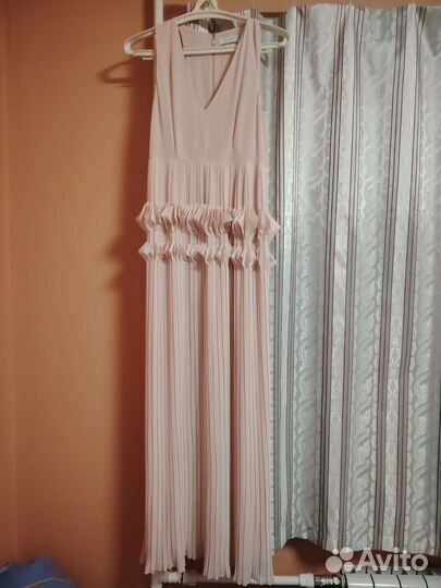 Вечернее платье в пол 44