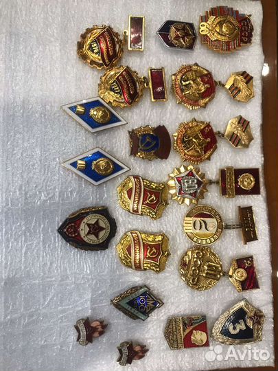 Значки (ссср, армия и др.)
