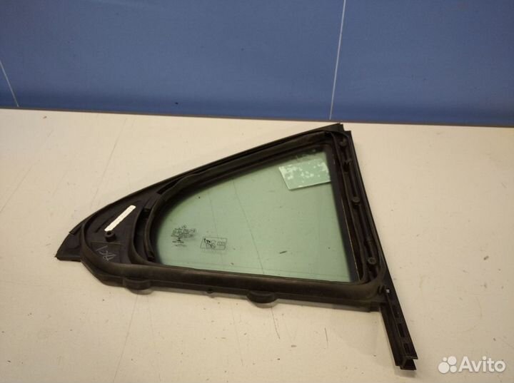 Стекло двери задней левой Mercedes C-klasse W205 2