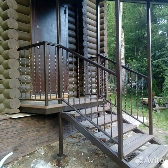 Лестница, крыльцо, навес