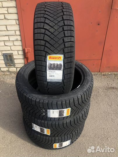 Pirelli Ice Zero FR 245/45 R18