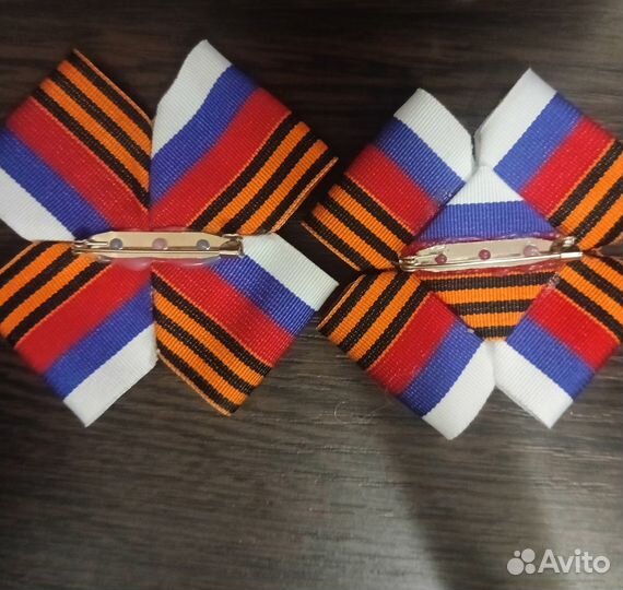 Брошь ручной работы