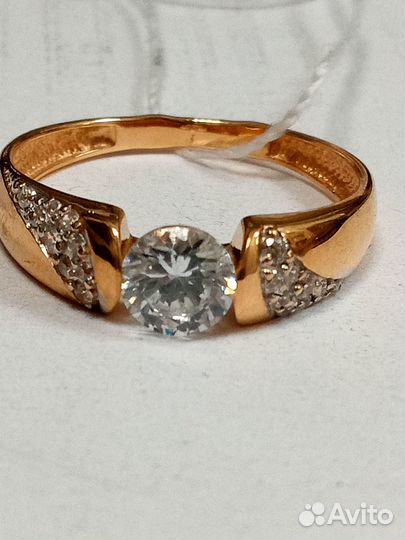 Золотое кольцо с фианитом 17р