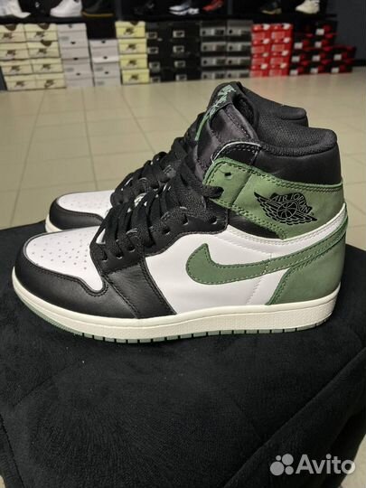 Кроссовки Nike Air Jordan 1 Retro High Green