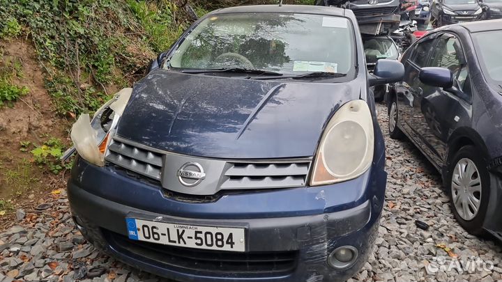 Решетка радиатора Nissan Note E11 (2006-2013)