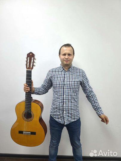 Классическая гитара yamaha c 40