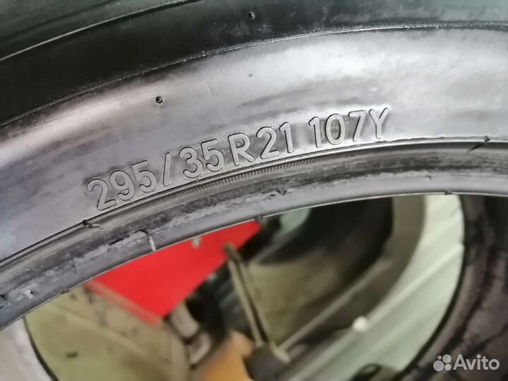 Toyo H19 295/35 R21