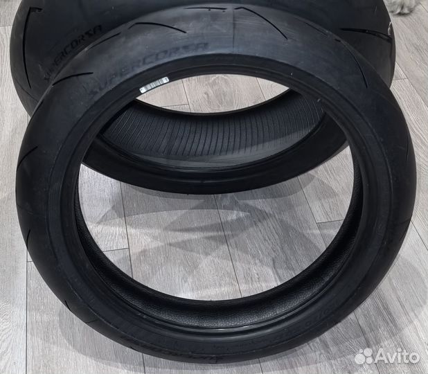 Моторезина Pirelli Diablo Supercorsa V4