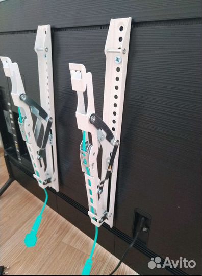 Профессиональная установка тв на стену, настройка