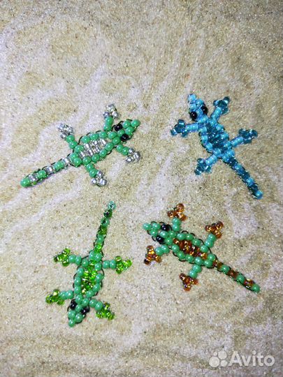 Змейки из бисера
